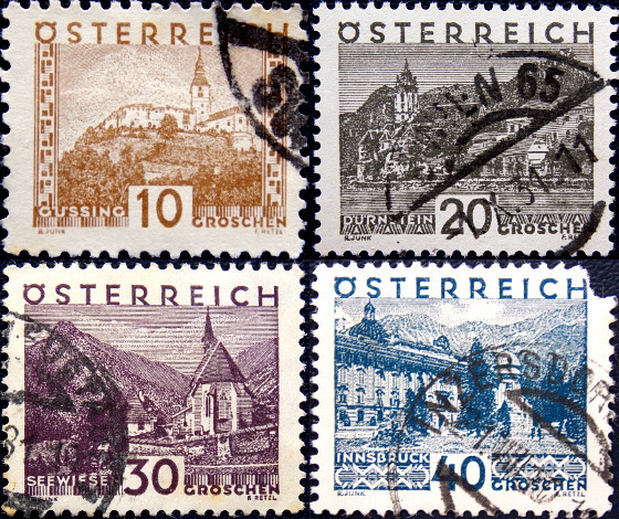 Австрия 1932 год . Пейзажи , замки 1929/32 гг , часть серии . Каталог 1,20 €.